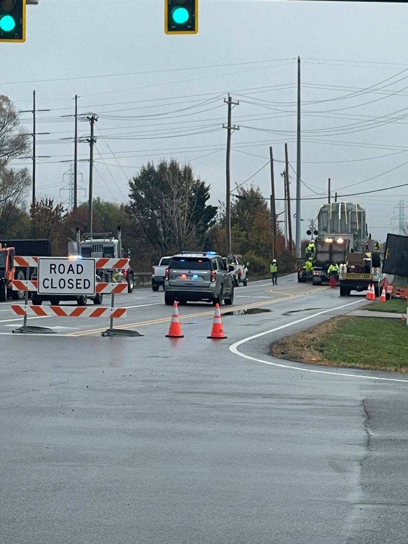 Image for the Tweet beginning: Photos of the E. Orange